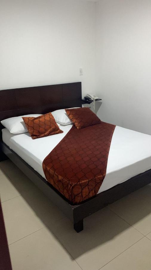 Hotel Castellon Plaza Pereira Zewnętrze zdjęcie